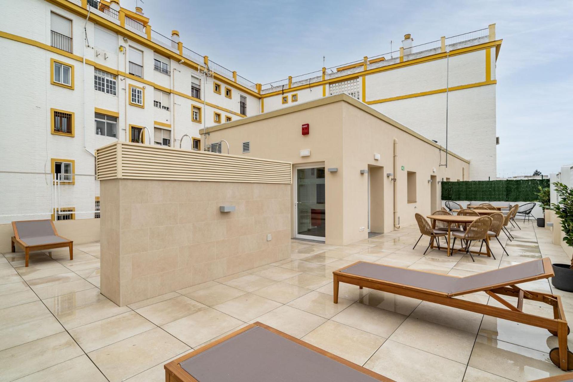 Limehome Sevilla Ronda De Capuchinos Dış mekan fotoğraf